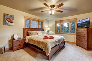 3 makuuhuonetta, vauvan matkasänky, ilmainen Wi-Fi, vuodevaatteet