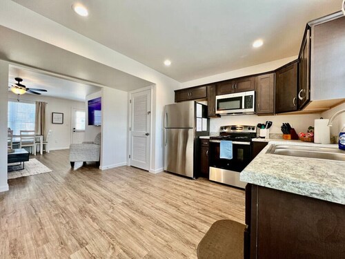 Pearl of a home, central Batesville, IN -New build