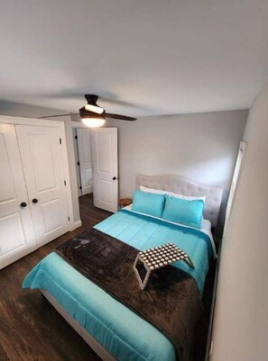 3 bedrooms, iron/ironing board, free WiFi, bed sheets