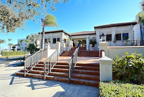 Appart'hÎtel, 1 trÚs grand lit et 1 canapé-lit (Land's End 7-204 Beach Front) | Extérieur