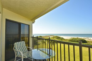 Condo, 1 King Bed with Sofa bed (Land's End 7-305 Beach Front) | Property grounds - Land's End 7-305 Beach Front (Treasure Island)