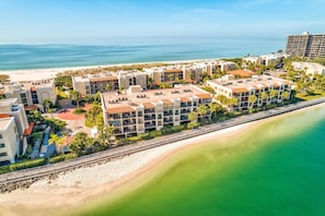 Condo, 1 trÚs grand lit et 1 canapé-lit (Land's End 7-305 Beach Front) | Extérieur