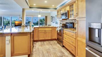 Condo, 1 King Bed (Land's End 8-301 Beach Front) | Private kitchen | Oven, toaster