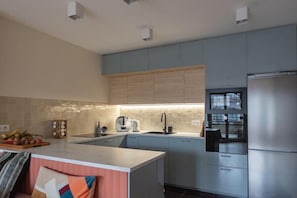 Fridge, microwave, oven, dishwasher