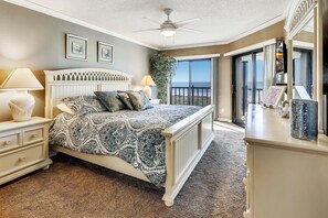 Condo, Multiple Beds (Land's End 9-403 Beach Front - Premie) | 2 bedrooms, WiFi - Land's End 9-403 Beach Front - Premier (Treasure Island)