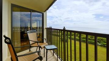 Condo, Multiple Beds (Land's End 9-404 Beach Front - Premie) | Property grounds