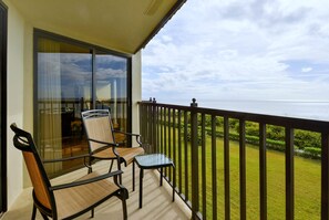 Condo, Multiple Beds (Land's End 9-404 Beach Front - Premie) | Property grounds - Land's End 9-404 Beach Front - Premier (Treasure Island)