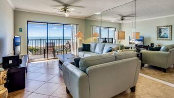 Condo, Multiple Beds (Land's End 9-404 Beach Front - Premie) | Living area | TV
