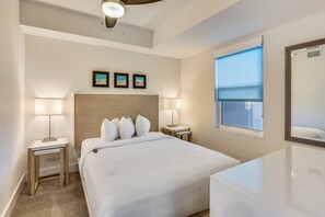 Condo, Multiple Beds (Oceana 202 West)