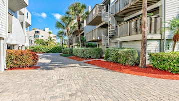 Condo, Multiple Beds (Pelican Pointe 2C) | Property grounds