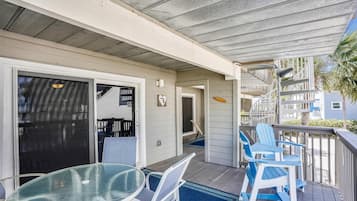 Condo, Multiple Beds (Pelican Pointe 2C) | Outdoor dining