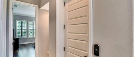 House, Multiple Beds (Redington Townhouse 16303 - Pelican P) | Interior