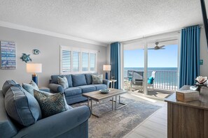 Lejlighed - flere senge (Sand Castle II #601 - Premier) | Opholdsområde | Tv