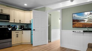 Condo, 1 Double Bed with Sofa bed (Sunset Beach House - Beach Hugger 1) | Private kitchen - Sunset Beach House - Beach Hugger 1 (Treasure Island)