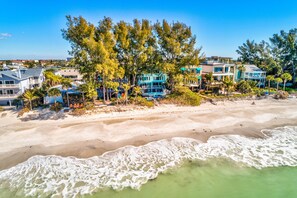 Hus - flere senge (Serenity By The Sea) | Strand | På stranden