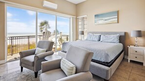 Unclassified image, 4 of 172, button - Seaclusion Beach Townhome (Redington Shores)