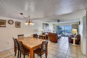 Condo, várias camas (Sand Dollar 107) | Opções para refeição