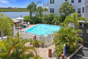 House, Multiple Beds (Sea Shell 14 - Premier) | Pool