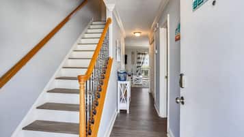 House, Multiple Beds (Sea Shell 14 - Premier) | Interior