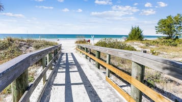 House, Multiple Beds (Sea Shell 14 - Premier) | Beach