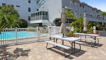 House, Multiple Beds (Sea Shell 24) | Outdoor dining