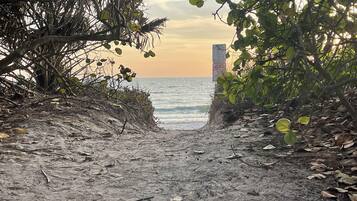 House, Multiple Beds (Sunset Point Beach House) | Beach