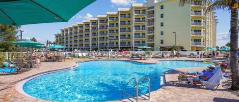 Appart'hôtel, plusieurs lits (Sunset Vistas 211N) | Piscine