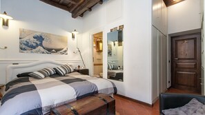 2 chambres, fer et planche Ă repasser, accĂšs Ă Internet, literie fournie