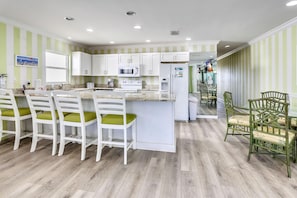 Apartment, 1 King-Bett (Sunset Villas 4) | Eigene Küche