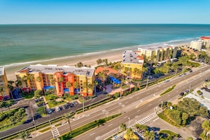 Condo, varias camas (Tides 4-642) | Playa | En la playa