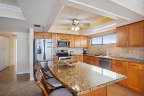 Appartamento, 1 letto king con divano letto (Trillium 2A - Premier) | Cucina privata