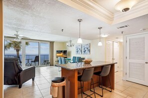 Apartment, Mehrere Betten (Trillium 2B - Premier) | Innenbereich