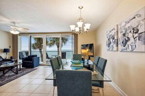 Apartment, Mehrere Betten (Trillium 2B - Premier) | Speisen