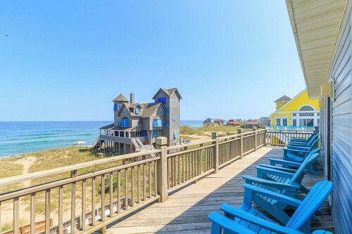 Oceanfront home on Hatteras Island with private pool & stunning views