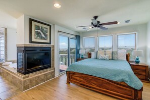 6 camere, accesso a Internet, lenzuola