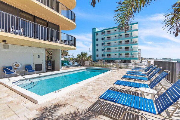 Condo, 1 King Bed (Trillium 4C - Premier) | Pool