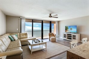 Condo, 1 King Bed (Trillium 4C - Premier) | Living area | TV