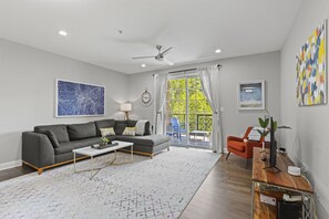 TV - Chic 2BR Apt, Steps from N Main St, Balcony View
 (Greenville)