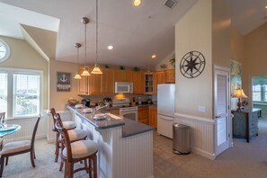 Fridge, microwave, oven, stovetop - Spacious condo w/ community pool near the Hatteras Ferry! (Hatteras)