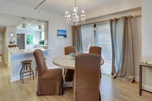 Condo, Multiple Beds (Villa Madeira 201 - Premier) | Dining