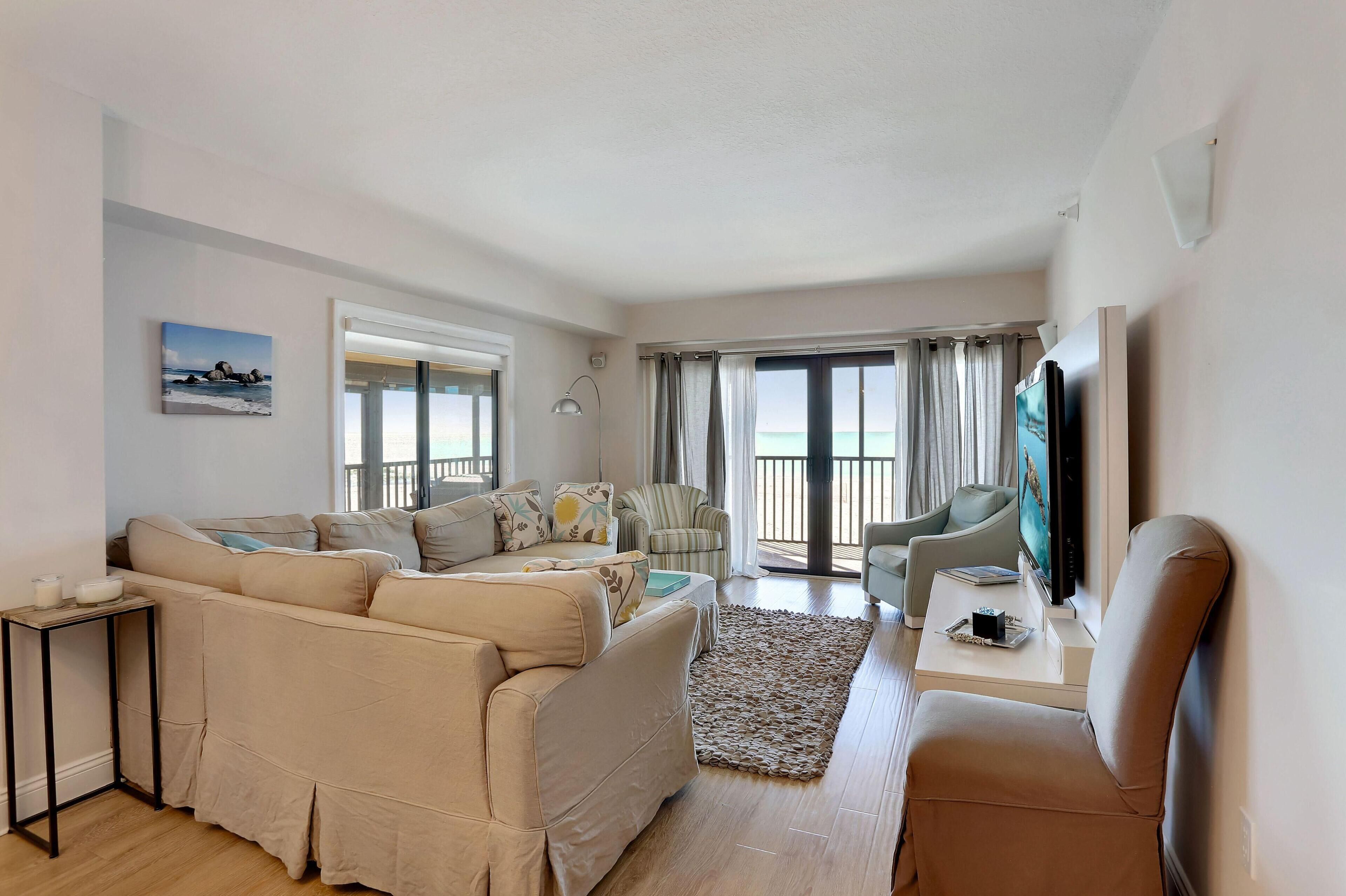 Condo, Multiple Beds (Villa Madeira 201 - Premier) | Living area