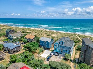 Exterior - Gorgeous updated oceanfront home in Hatteras with incredible views! (Hatteras)