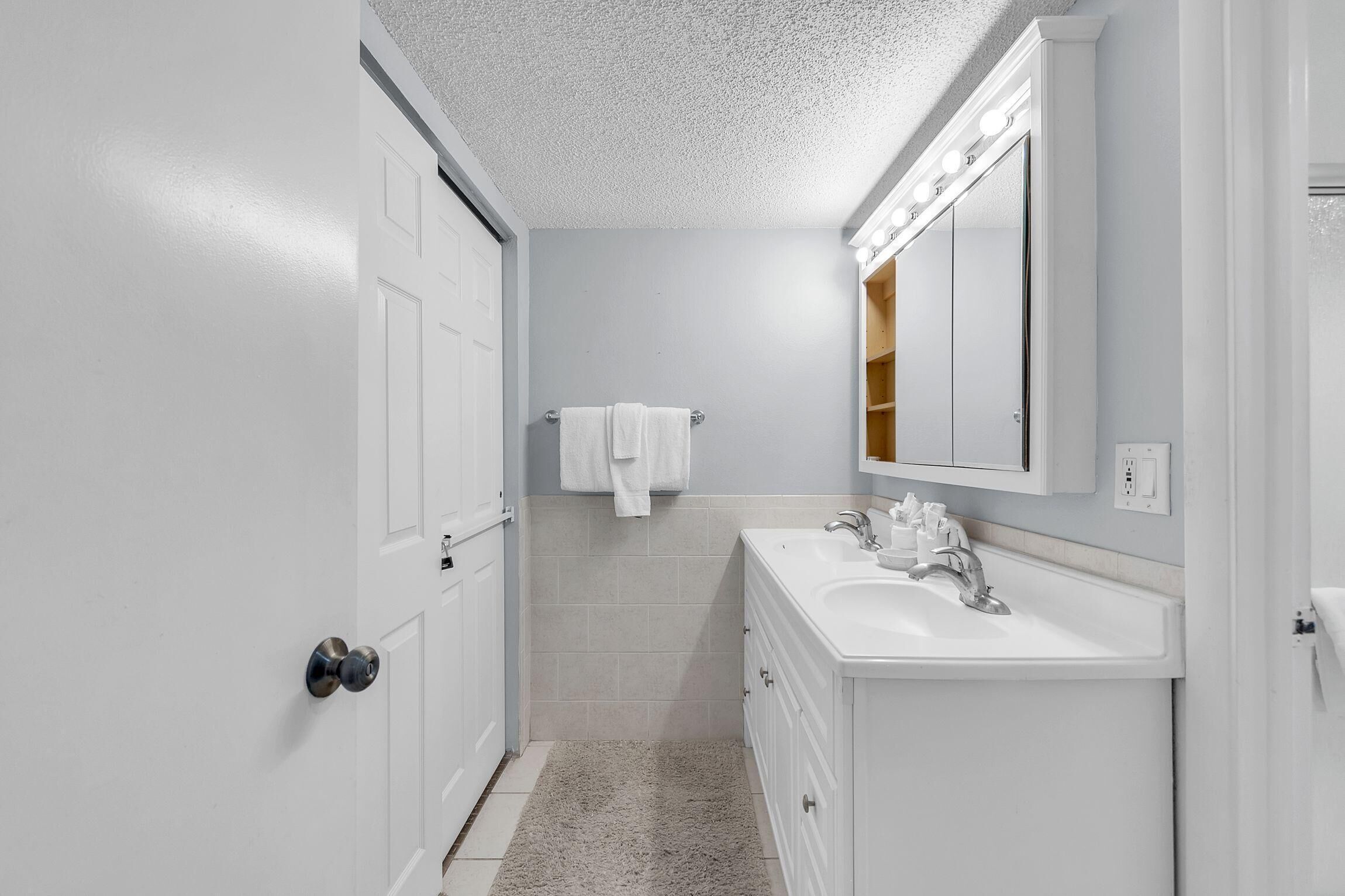 Appartamento, letti multipli (Villa Madeira 305) | Bagno | Sapone, carta igienica