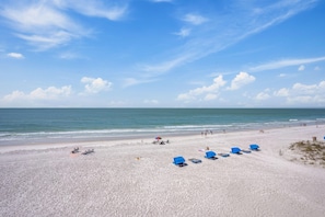 Beach - Villa Madeira 402 - Premier (Madeira Beach)