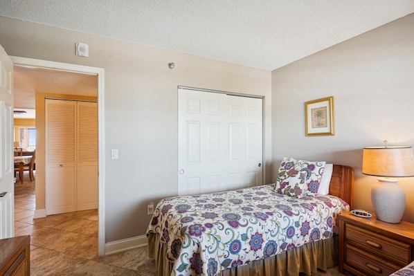 Condo, 1 King Bed with Sofa bed (Villa Madeira 405 - Premier)