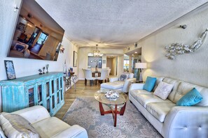 Condo, Multiple Beds (Villa Madeira 406) | Living area