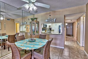 Condo, 1 King Bed with Sofa bed (Villa Madeira 506 - Premier) | Dining - Villa Madeira 506 - Premier (Madeira Beach)