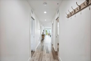 コンドミニアム ベッド (複数台) (Madeira Del Mar 205) | 内装