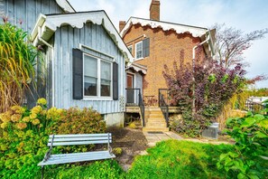 Exterior - (A) Elora Grand River Suite (Elora)