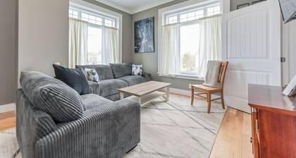 (C) Elora Riverview Flat